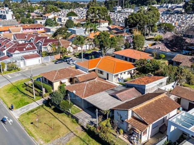 Casa para venda em Boqueirão de 160.00m² com 3 Quartos e 2 Garagens