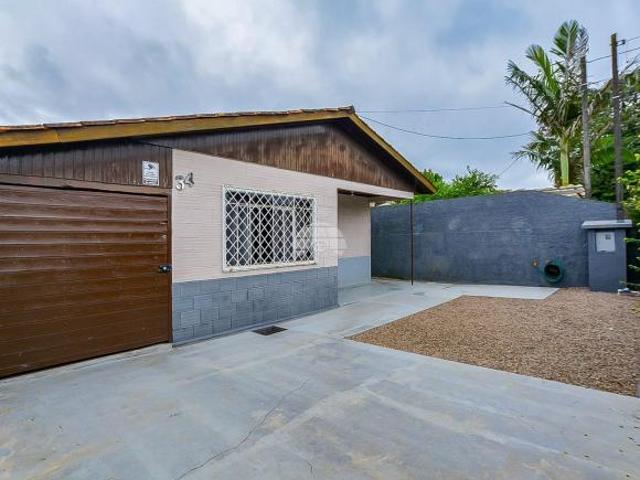 Casa para venda em Borda Do Campo de 385.00m² com 2 Quartos e 2 Garagens