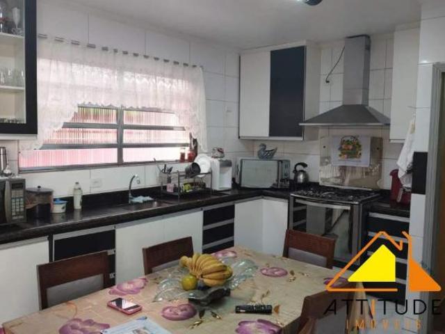 Casa para venda em Batistini de 218.56m² com 2 Quartos e 3 Garagens