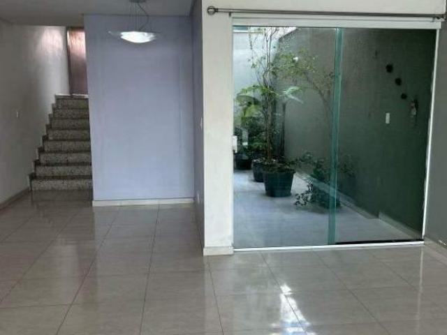 Casa para venda em Barcelona de 369.00m² com 4 Quartos, 2 Suites e 4 Garagens