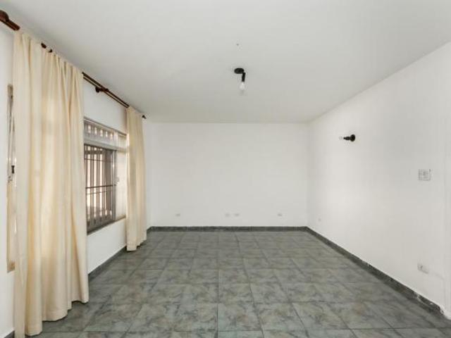 Casa para venda em Brooklin com 3 quartos, sendo 1 suíte, 320m²
