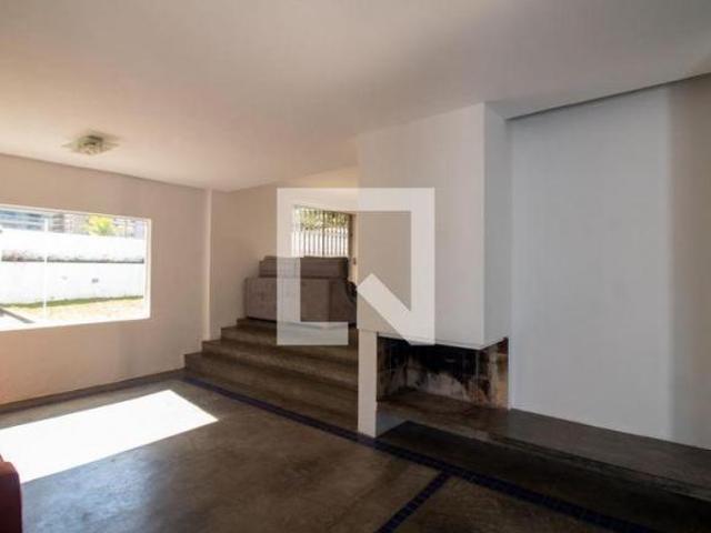 Casa para venda em Brooklin de 275.00m² com 3 Quartos, 1 Suite e 3 Garagens