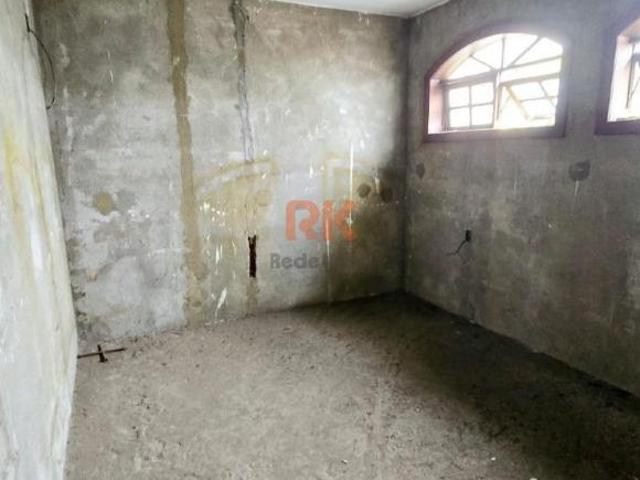 Casa para venda em Glória de 360.00m² com 3 Quartos e 4 Garagens