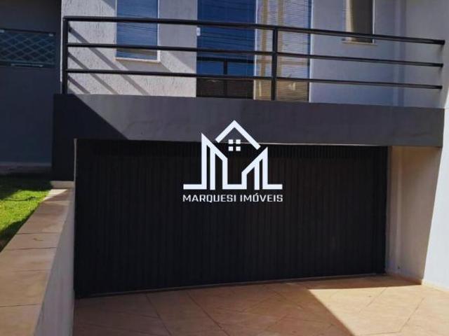 Casa para venda em Guabirotuba de 241.00m² com 3 Quartos, 1 Suite e 5 Garagens