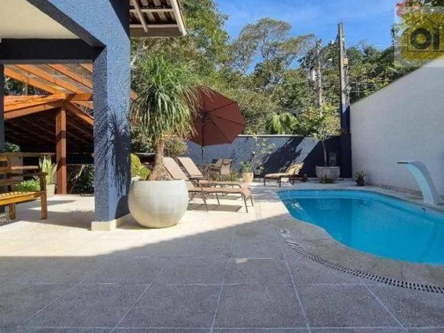 Casa para venda em Guaecá de 380.00m² com 5 Quartos e 3 Suites