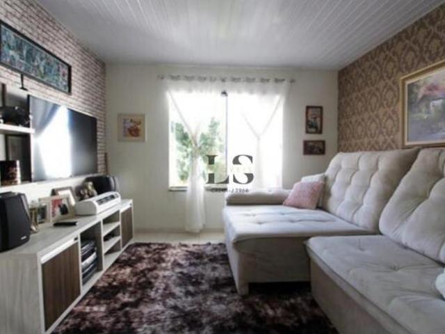 Casa para Venda em Guarapuava, Santana, 2 dormitórios, 1 banheiro, 2 vagas