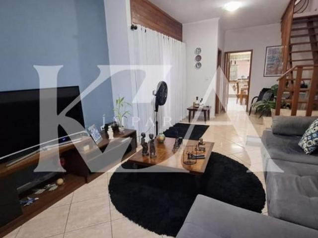 Casa para venda em Eloy Chaves de 190.00m² com 3 Quartos, 3 Suites e 2 Garagens