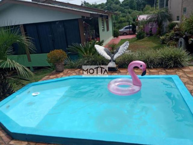 Casa para Venda em Erechim, Cerâmica, 2 dormitórios, 2 banheiros, 2 vagas