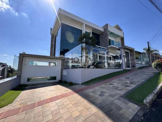 Casa para Venda em Erechim, Esperança, 3 dormitórios, 3 suítes, 5 banheiros, 3 vagas