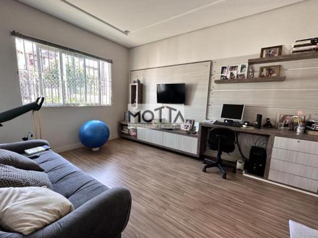 Casa para Venda em Erechim, JOSE BONIFACIO, 3 dormitórios, 1 suíte, 3 banheiros, 1 vaga