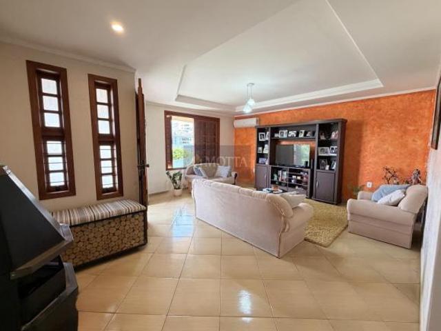 Casa para Venda em Erechim, JOSE BONIFACIO, 3 dormitórios, 1 suíte, 2 banheiros, 2 vagas