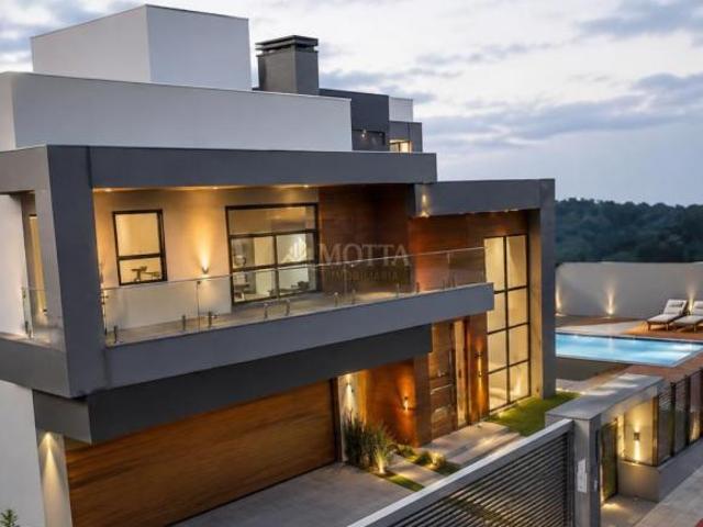 Casa para Venda em Erechim, JOSE BONIFACIO, 3 dormitórios, 3 suítes, 4 banheiros, 2 vagas