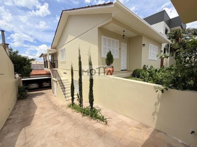 Casa para Venda em Erechim, Linho, 4 dormitórios, 3 banheiros, 2 vagas
