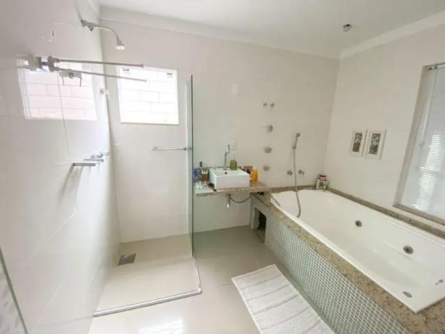 Casa para Venda em Florianópolis, Coloninha, 4 dormitórios, 1 suíte, 4 banheiros, 2 vagas