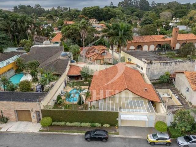 Casa para venda em Interlagos com 3 quartos, sendo 1 suíte, 379 mts