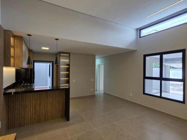 Casa para Venda em Indaiatuba, Vila Avaí, 3 dormitórios, 1 suíte, 2 banheiros, 2 vagas