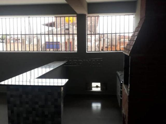 Casa para venda em Icaraí de 145.00m² com 2 Quartos e 4 Garagens