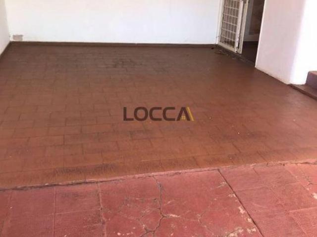 Casa para venda em Jardim Macedo de 250.00m² com 4 Quartos, 2 Suites e 2 Garagens