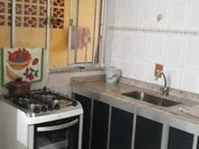 Casa para venda em Jardim Maria Eugênia de 226.00m² com 5 Quartos e 3 Garagens