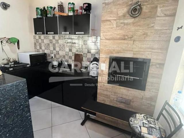 Casa para venda em Jardim Mercedes de 206.00m² com 2 Quartos, 1 Suite e 2 Garagens