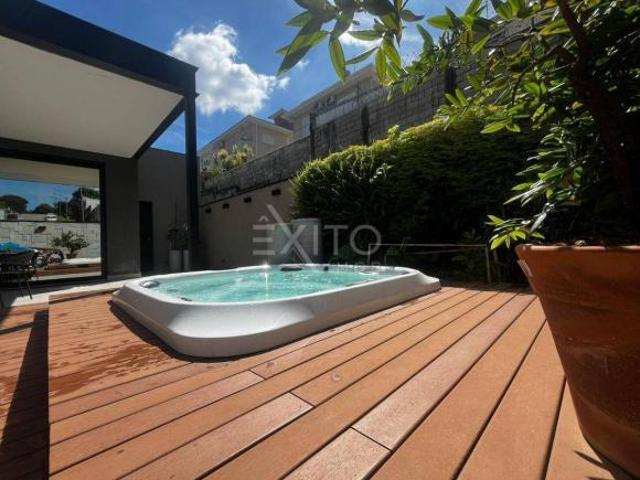 Casa para venda em Jardim Novo Mundo de 306.00m² com 3 Quartos, 3 Suites e 4 Garagens
