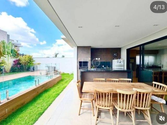 Casa para venda em Jardim Novo Mundo de 300.00m² com 4 Quartos, 4 Suites e 4 Garagens