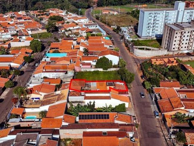 Casa para venda em Jardim Nova Leme de 174.00m² com 2 Quartos, 1 Suite e 2 Garagens