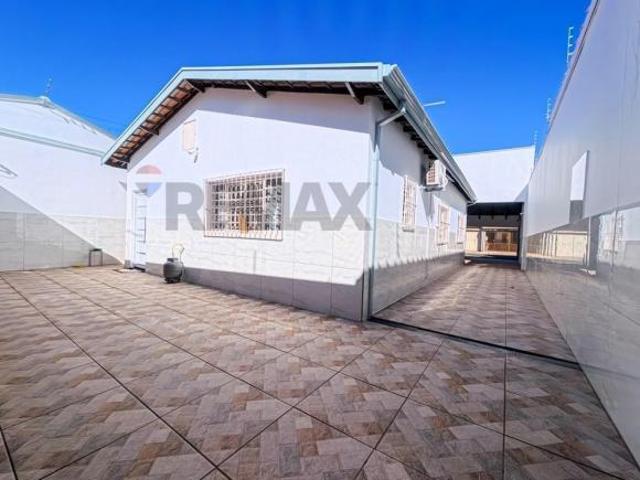 Casa para venda em Jardim Adelina de 109.00m² com 3 Quartos, 1 Suite e 4 Garagens