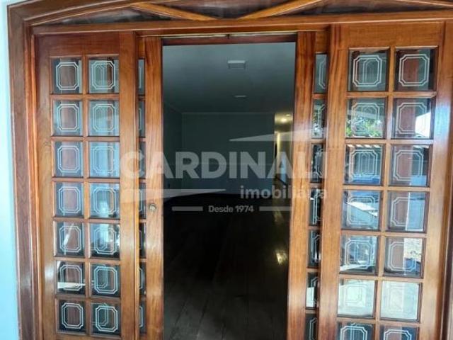Casa para venda em Jardim Alvorada de 204.00m² com 2 Quartos, 1 Suite e 2 Garagens