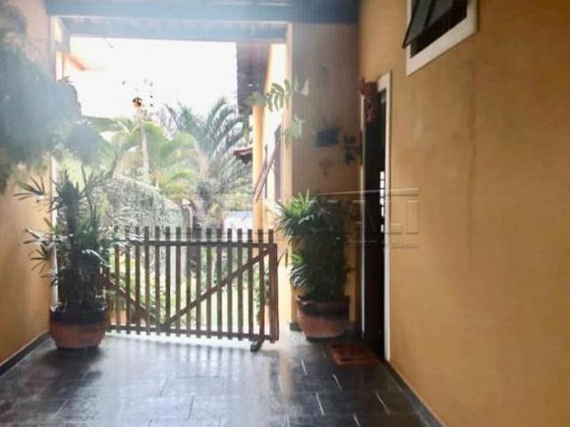 Casa para venda em Jardim Alvorada de 205.00m² com 3 Quartos, 1 Suite e 2 Garagens
