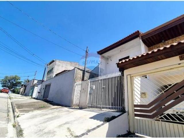 Casa para venda em Jardim Ana Claudia de 167.00m² com 3 Quartos e 4 Garagens