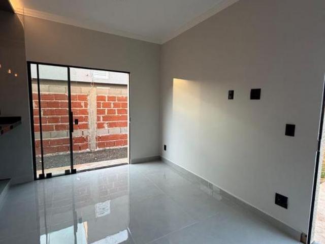 Casa para venda em Jardim Aroeiras de 70.00m² com 2 Quartos e 2 Garagens