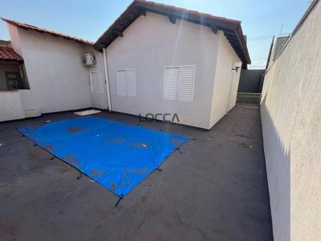 Casa para venda em Jardim Arlindo Laguna de 200.00m² com 3 Quartos, 1 Suite e 2 Garagens