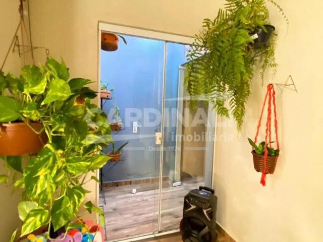 Casa para venda em Jardim Biagioni de 213.00m² com 2 Quartos e 3 Garagens