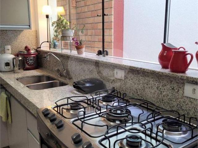 Casa para venda em Jardim Brasil de 386.00m² com 4 Quartos, 2 Suites e 4 Garagens