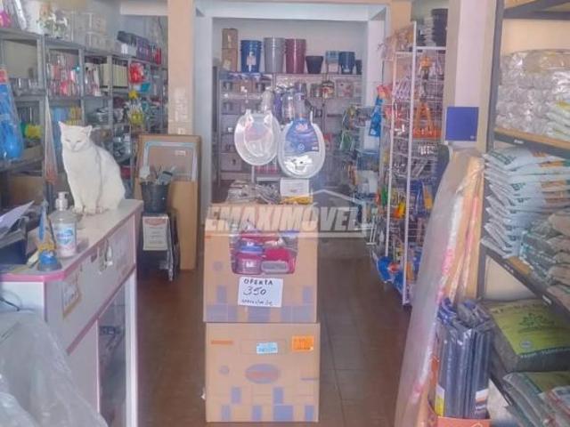Casa para venda em Jardim Brasilândia de 290.00m² com 4 Quartos e 9 Garagens