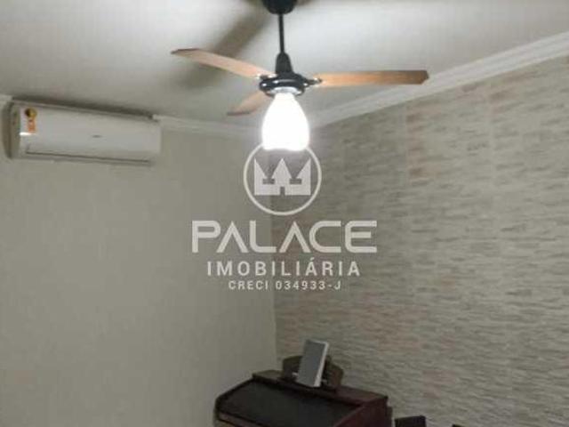 Casa para venda em Jardim Brasília de 99.00m² com 2 Quartos, 1 Suite e 2 Garagens