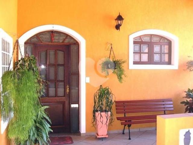 Casa para venda em Jardim Caçula de 267.00m² com 2 Quartos, 1 Suite e 2 Garagens