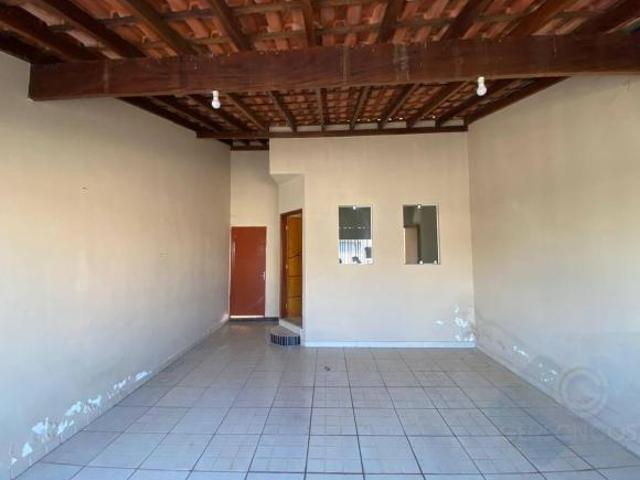 Casa para venda em Jardim Chácara Dos Pinheiros de 78.00m² com 2 Quartos, 1 Suite e 2 Garagens