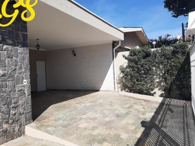Casa para venda em Jardim Chapadão de 175.00m² com 3 Quartos, 1 Suite e 4 Garagens