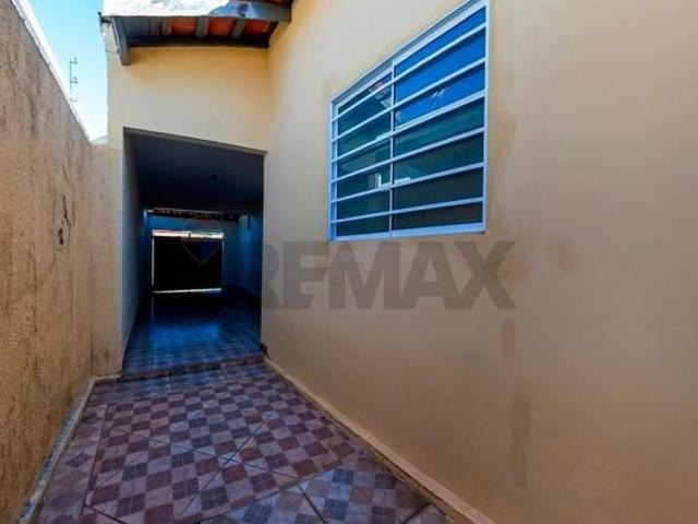 Casa para venda em Jardim Coloninha Cláudia de 232.00m² com 3 Quartos e 2 Garagens