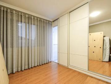 Casa para venda em Jardim da Glória com 3 quartos, sendo 3 suítes, 215m²