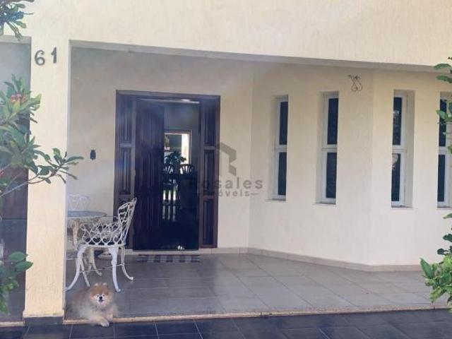 Casa para venda em Jardim De Itapoan de 261.00m² com 3 Quartos, 1 Suite e 4 Garagens