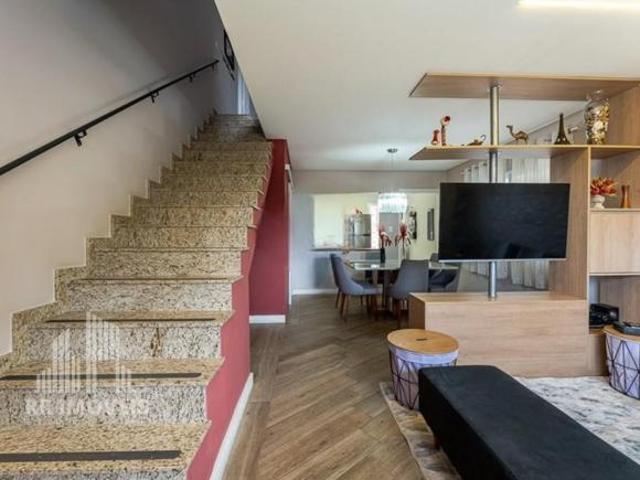 Casa para venda em Jardim Deghi de 112.00m² com 3 Quartos, 3 Suites e 2 Garagens