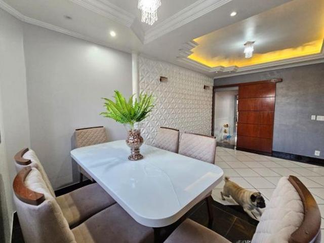 Casa para venda em Jardim Dos Manacás de 181.00m² com 3 Quartos, 3 Suites e 4 Garagens