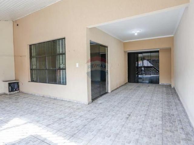 Casa para venda em Jardim Europa de 233.00m² com 4 Quartos, 2 Suites e 2 Garagens