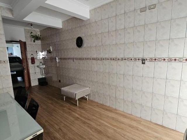 Casa para venda em Jardim Emília de 266.00m² com 3 Quartos, 1 Suite e 4 Garagens