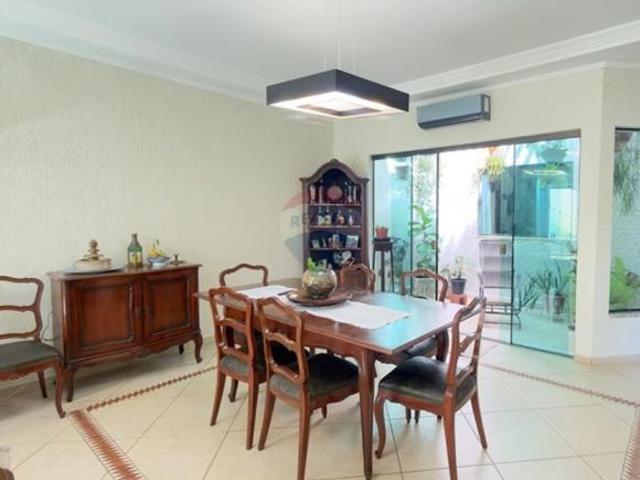 Casa para venda em Jardim Itamarati de 190.00m² com 3 Quartos, 1 Suite e 2 Garagens