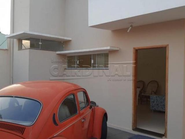 Casa para venda em Jardim Ipanema de 145.00m² com 3 Quartos, 1 Suite e 2 Garagens