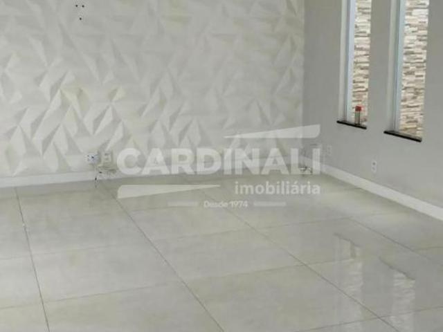 Casa para venda em Jardim Ipanema de 150.00m² com 3 Quartos, 1 Suite e 5 Garagens